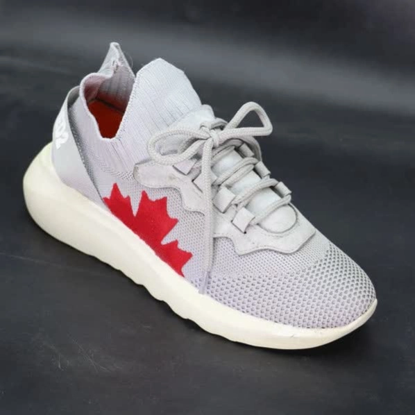 کفش جورابی کانادا