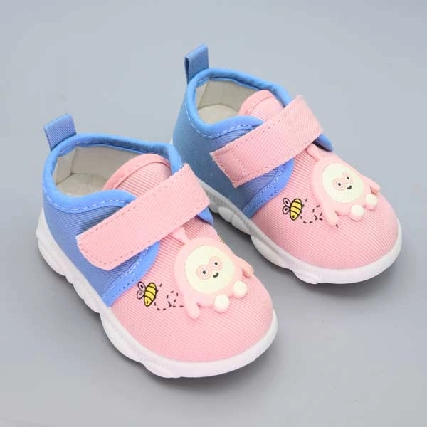 کفش بچگانه نوزادی سوتی خارجی