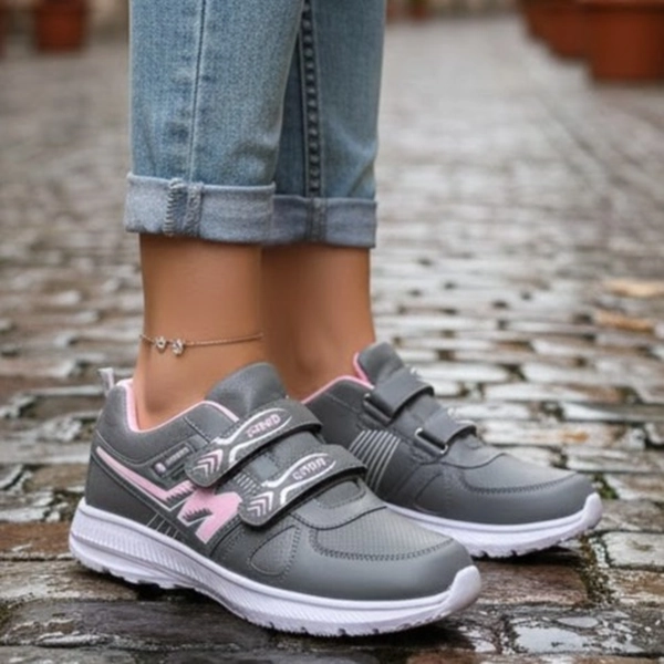 کفش اسپرت چسبی پاما