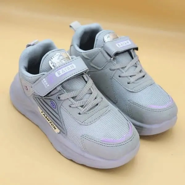 کفش اسپرت لژدار بچگانه چسبی فشیون رایان کفش اسپرت لژدار بچگانه چسبی فشیون رایان