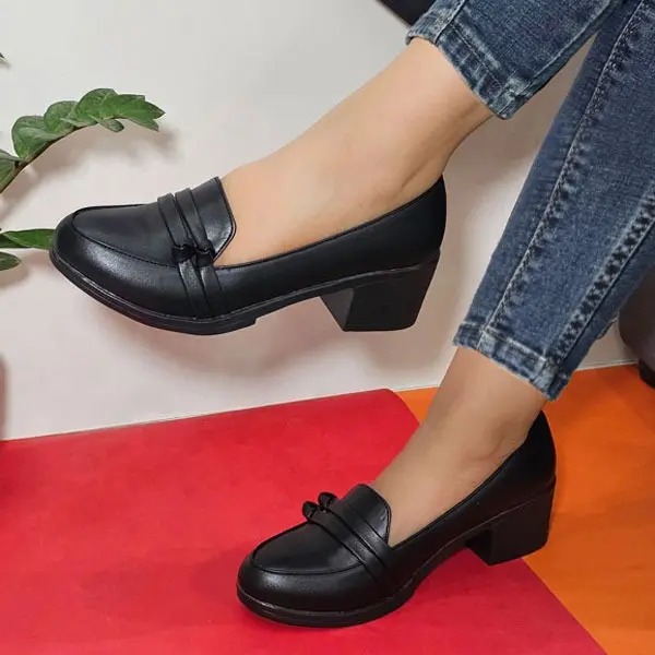 کالج زنانه پاشنه دار چرمی پونه