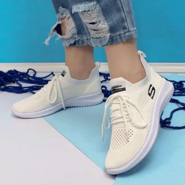 کفش اسکیچرز پیاده‌روی کالیفرنیا یکتا پلاس