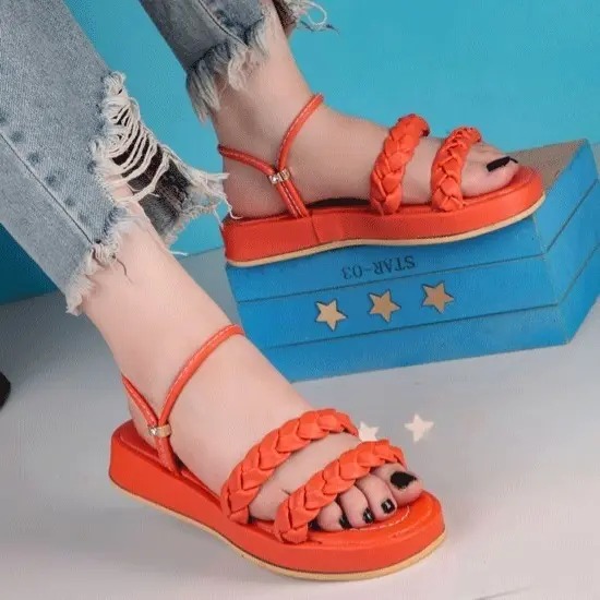 صندل راحتی چرمی لژدار گیسو پاسارگاد