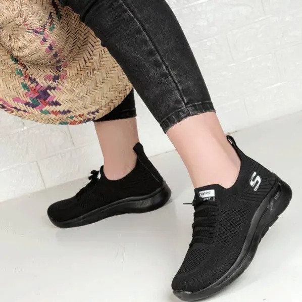 کفش اسپرت پیاده روی اسکیچرز پگاه