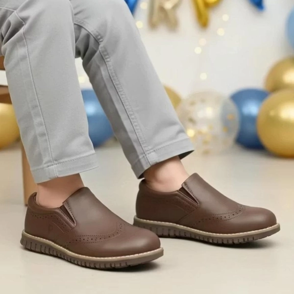 کالج راحتی پسرانه هشت ترک پاما کالج راحتی پسرانه هشت ترک پاما