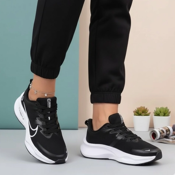 کفش اسپرت نایک زوم ایکس لبخند شاهین