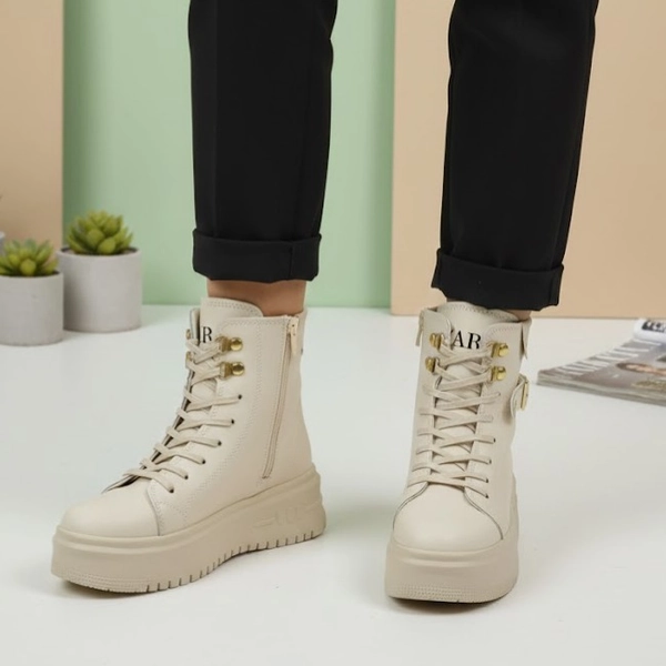 کفش اسپرت ساقدار زاراس مهروز کفش اسپرت ساقدار زاراس مهروز