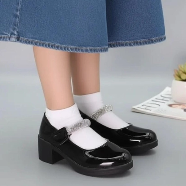 کالج عروسکی دخترانه پاشنه دار چرمی نگین دار 73 درسا