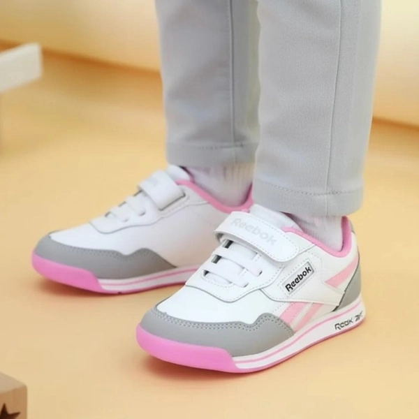 کفش اسپرت بچگانه چسبی ریبوک گلپا