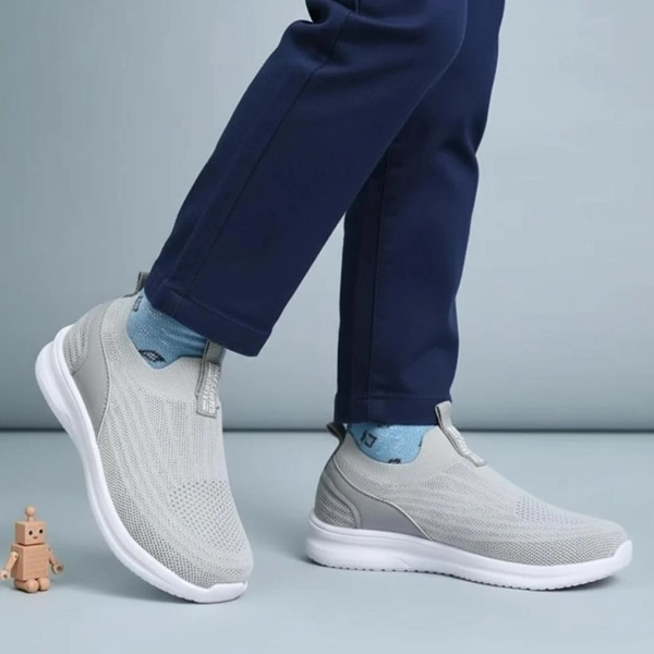 کفش پیاده روی بچگانه جورابی اسکیچرز 133 سوگند