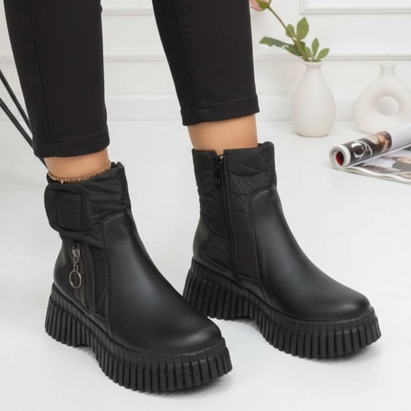 بوت زنانه اکراینی چسبی 138