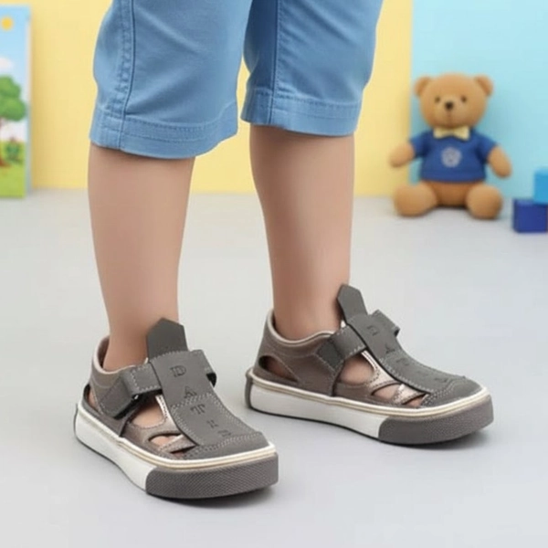 صندل بچگانه داتیس مدل دانیال رنگ طوس