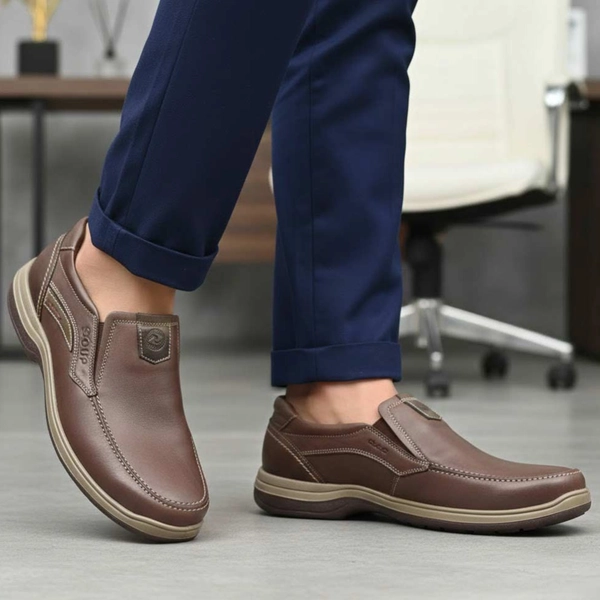 کفش تمام چرم مدل کلارک 520