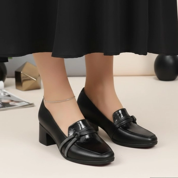 کالج ورنی پاشنه دار 505 انس 950 کالج ورنی پاشنه دار 505 انس 950