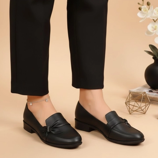 کالج زنانه گلبرگ 980 درسا