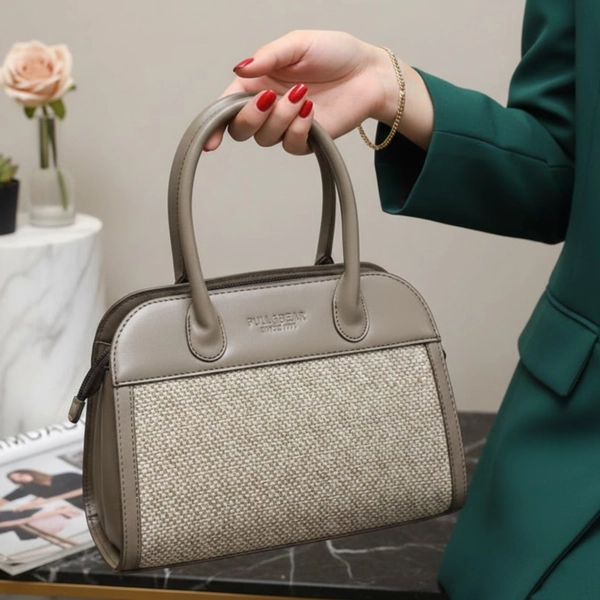 کیف زنانه دستی PULL & BEAR کیف زنانه دستی PULL & BEAR