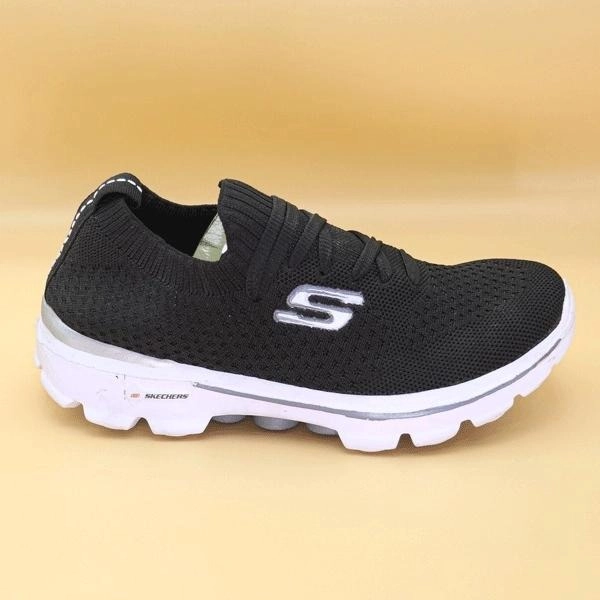 کفش پیاده روی اسکیچرز ماساژوری مارتین