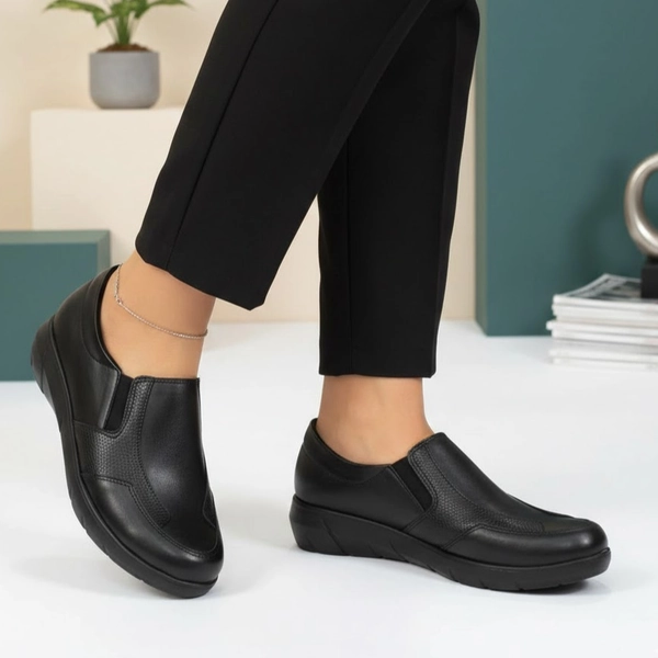 کفش طبی زنانه بیژن 1150 انس کفش طبی زنانه بیژن 1150 انس