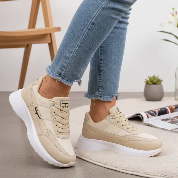 کفش اسپرت لژدار چرمی کلاسیک