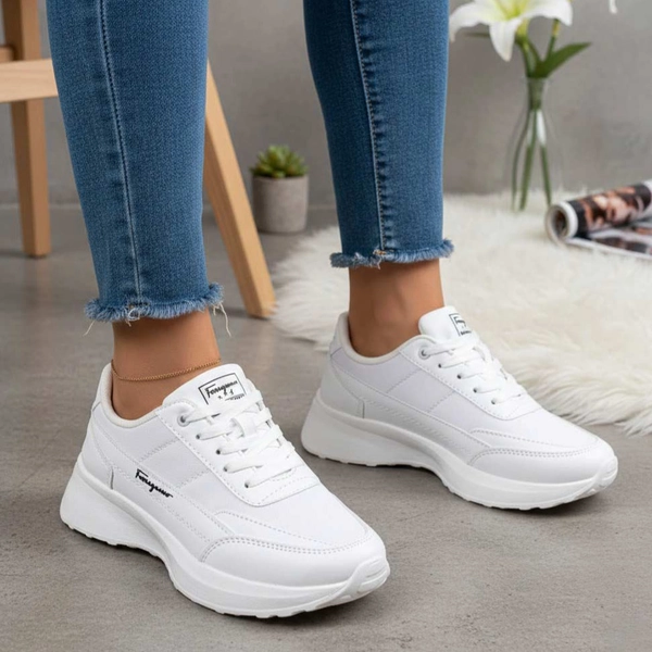 کفش اسپرت لژدار چرمی کلاسیک کفش اسپرت لژدار چرمی کلاسیک