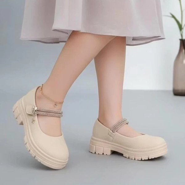 کالج عروسکی دخترانه نگین دار چرمی چسبی نانسی درسا کالج عروسکی دخترانه نگین دار چرمی چسبی نانسی درسا