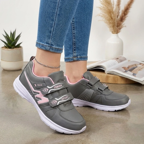 کفش اسپرت چسبی پاما