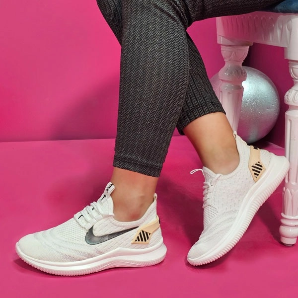 کفش پیاده روی نایک تمپو کوشا