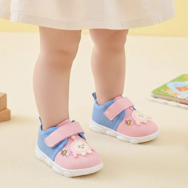 کفش بچگانه نوزادی سوتی خارجی