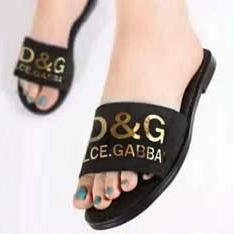 دمپایی پانیز دی اند جی