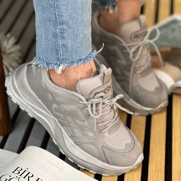 کفش اسپرت لژدار ریبوک جورج مهروز کفش اسپرت لژدار ریبوک جورج مهروز