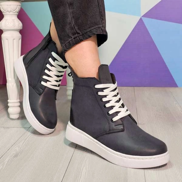 نیم بوت ساقدار بیستون