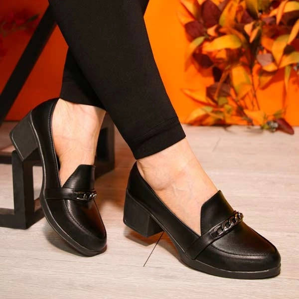 کالج پاشنه دار چرمی دیبا