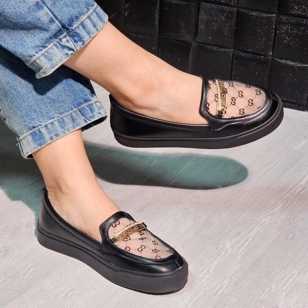 کالج توری مدرن شنل