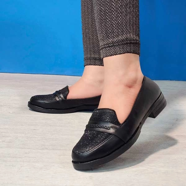 کالج راحتی زنانه چرمی نورا چلیپا