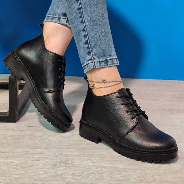 نیم بوت چرمی کهربا صدرا