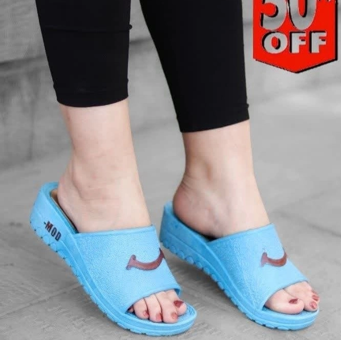 دمپایی لژدار لبخند نیکتا